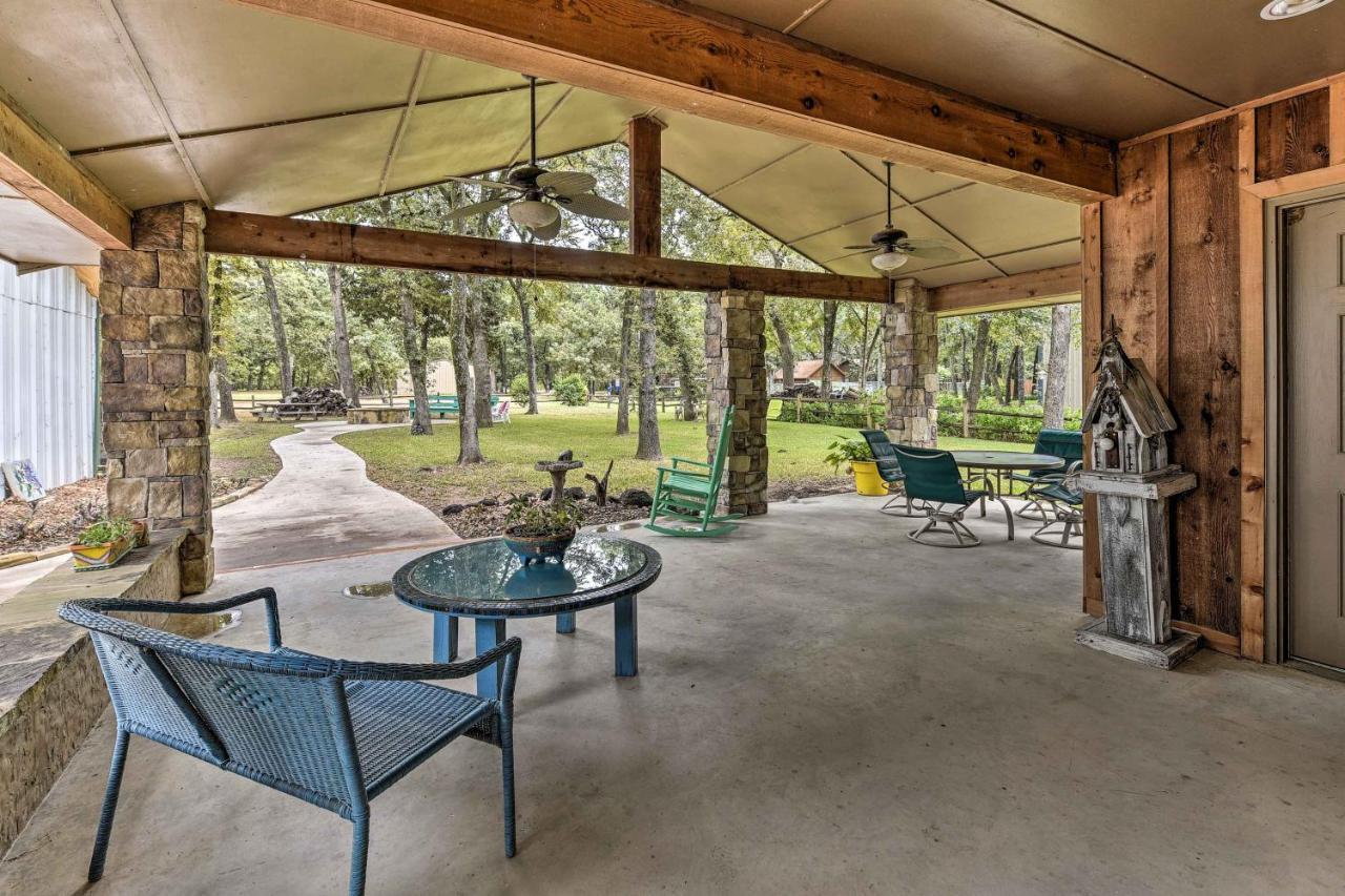Kingston House With Fire Pit, Short Walk To Lake! Zewnętrze zdjęcie